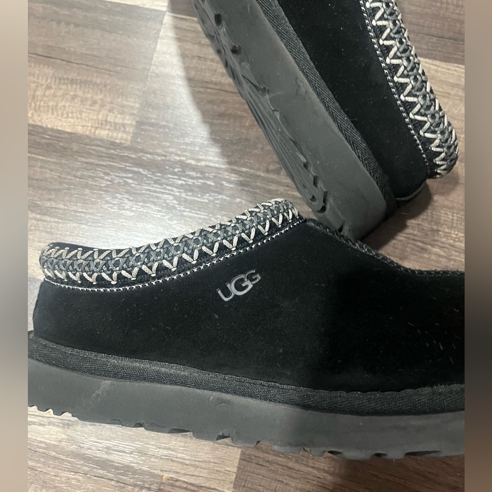 UGG Tasman - size 8